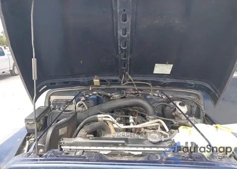 2005 Jeep Wrangler X z USA, uszkodzony, nr VIN 1J4FA39S25P335637